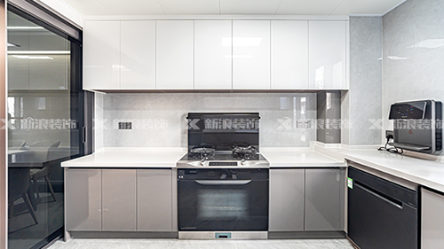 現(xiàn)代簡約 | 東風(fēng)映